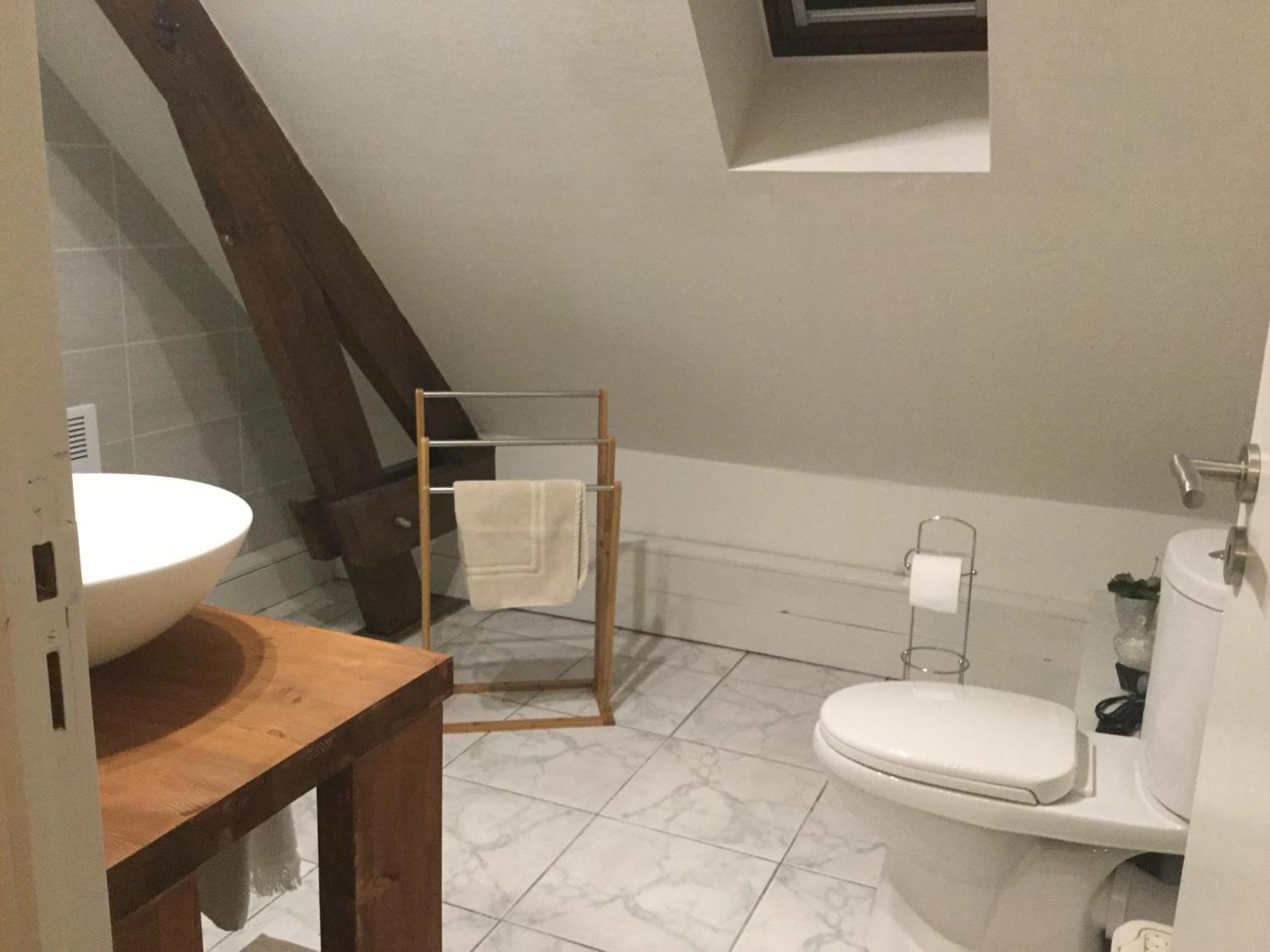 La Maison Bleue Juillac  Szoba fotó